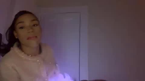 Snapshot of dynasty313 chatting on 4, 3, 2025 Dynasty online show from 4, 3, 2025