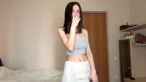 Emma online show from 8, 4, 2026