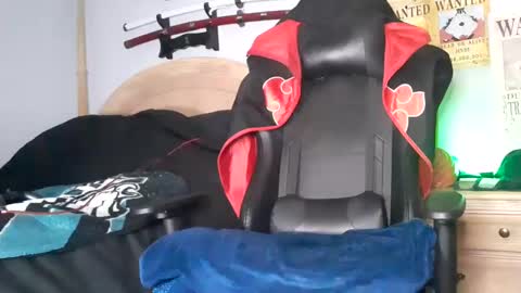 TWITTER   INSTAGRAM    easybreezy20   ONLINE 1230 AM TO 7AM online show from 17, 2, 2025