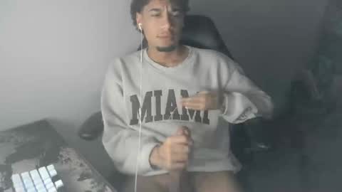 Snapshot of eater4902 chatting on 9, 4, 2026 eater4902 online show from 9, 4, 2026