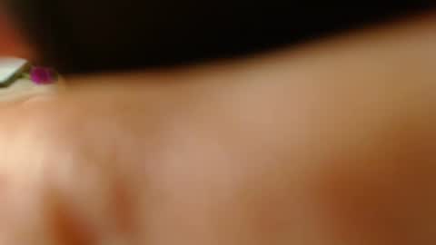 Six online show from 21, 1, 2025