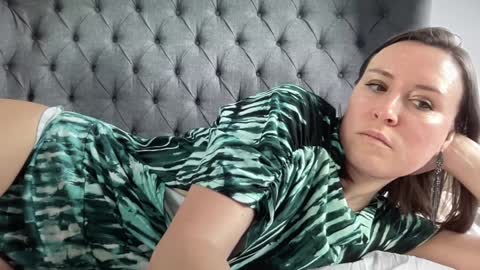 Snapshot of eatmypie69 chatting on 5, 3, 2025 Nadia Ferreira  online show from 5, 3, 2025