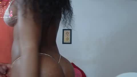 Snapshot of ebanoymarfil2 chatting on 18, 12, 2024 Laraand Drake online show from 18, 12, 2024
