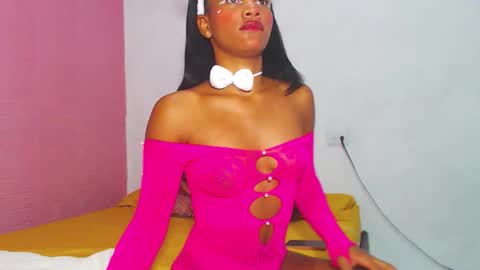 Snapshot of ebony_cocklover chatting on 27, 2, 2026 ebony_cocklover online show from 27, 2, 2026