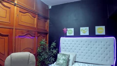 ebony_katterin online show from 10, 2, 2026