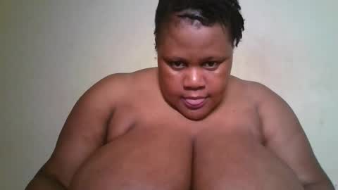 ebony_magixs online show from 10, 9, 2025