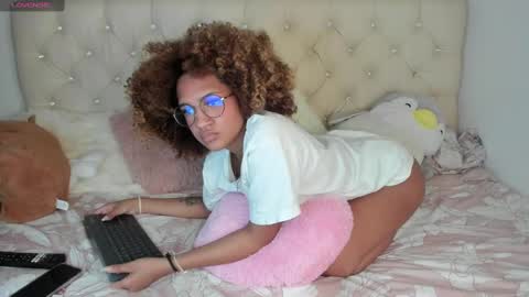 Queen Ebony online show from 26, 2, 2025