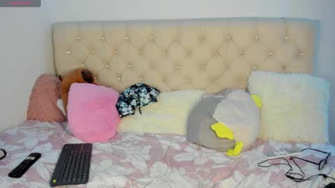 Queen Ebony online show from 6, 3, 2025