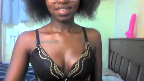Ebonymuse2 online show from 13, 5, 2026