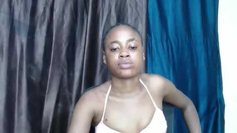 Snapshot of ebonypussy_xx chatting on 25, 10, 2025 ebonypussy_xx online show from 25, 10, 2025