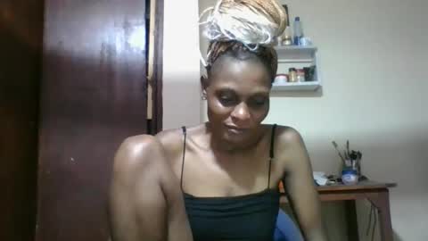 Snapshot of ebonyqueen4 chatting on 5, 2, 2026 JACKLINE online show from 5, 2, 2026