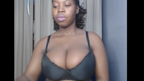 Snapshot of ebonyx_dripqueen chatting on 6, 2, 2026 Loveth online show from 6, 2, 2026
