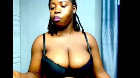 Snapshot of ebonyx_dripqueen chatting on 27, 6, 2026 Loveth online show from 27, 6, 2026