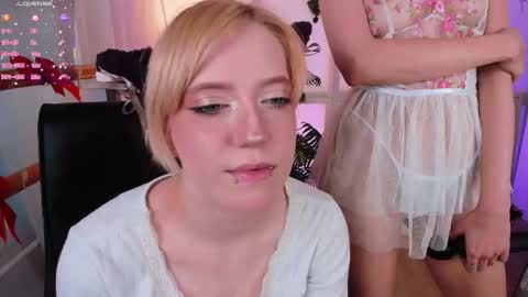 Asuna  Lana  online show from 6, 1, 2026