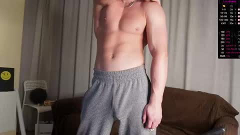 Snapshot of ed_hooligan chatting on 3, 10, 2025 ed_hooligan online show from 3, 10, 2025