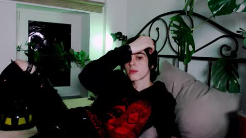 Snapshot of eddiesecret chatting on 2, 3, 2026 Eddie online show from 2, 3, 2026