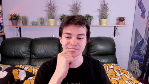 Snapshot of edgar_luck chatting on 5, 12, 2024 Edgar online show from 5, 12, 2024