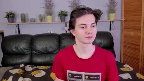 Snapshot of edgar_luck chatting on 18, 10, 2025 Edgar online show from 18, 10, 2025