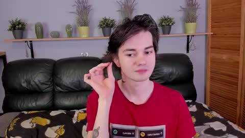 Snapshot of edgar_luck chatting on 19, 10, 2025 Edgar online show from 19, 10, 2025