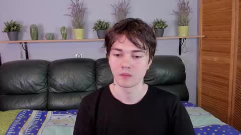 Snapshot of edgar_luck chatting on 5, 11, 2025 Edgar online show from 5, 11, 2025