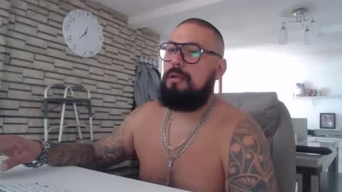 Snapshot of edgarram83 chatting on 25, 10, 2025 edgarram83 online show from 25, 10, 2025