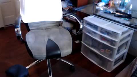 Snapshot of edginginedmonton chatting on 14, 10, 2025 edginginedmonton online show from 14, 10, 2025