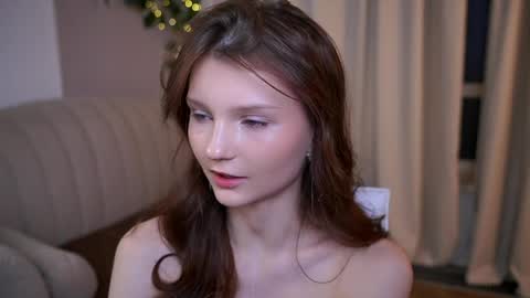 Lisa  online show from 1, 4, 2026