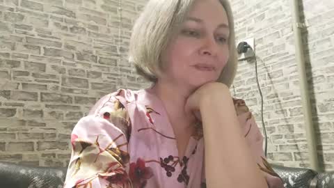 Snapshot of edithmanning chatting on 16, 12, 2024 edithmanning online show from 16, 12, 2024