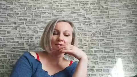Snapshot of edithmanning chatting on 7, 3, 2025 edithmanning online show from 7, 3, 2025