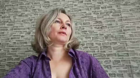 Snapshot of edithmanning chatting on 29, 9, 2025 edithmanning online show from 29, 9, 2025