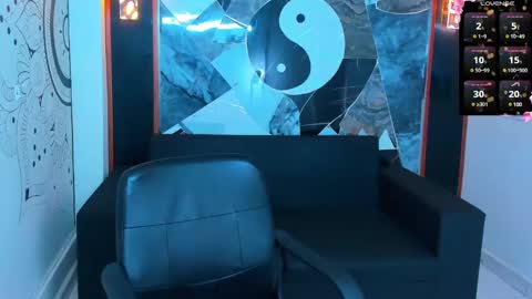 Edward Colleman online show from 6, 2, 2025