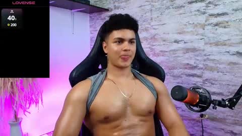 Snapshot of edward__clarck chatting on 27, 1, 2025 EDWARD CLARCK online show from 27, 1, 2025