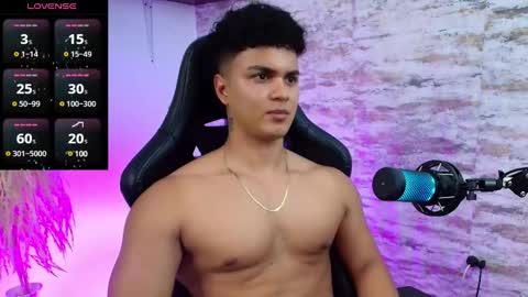 Snapshot of edward__clarck chatting on 27, 2, 2025 EDWARD CLARCK online show from 27, 2, 2025