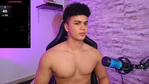 Snapshot of edward__clarck chatting on 11, 10, 2025 EDWARD CLARCK online show from 11, 10, 2025