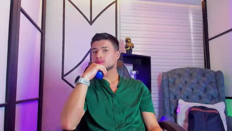 Edward Ross online show from 15, 9, 2025