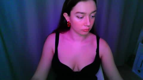 Snapshot of effie_balconii chatting on 16, 11, 2025 effie_balconii online show from 16, 11, 2025