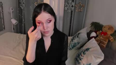 Effie Mur online show from 20, 12, 2025