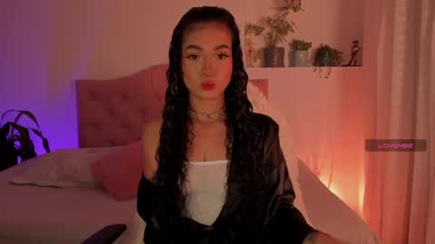 Snapshot of effy_cb chatting on 10, 1, 2025 effy online show from 10, 1, 2025