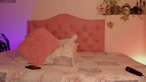 Snapshot of effy_cb chatting on 8, 3, 2025 effy online show from 8, 3, 2025