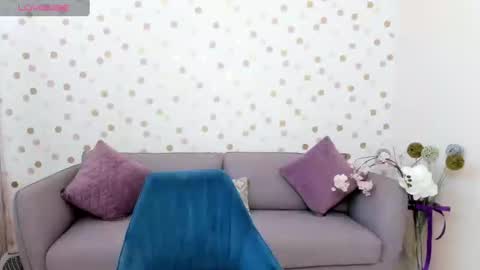 Snapshot of effyangel chatting on 19, 2, 2025 Effy online show from 19, 2, 2025