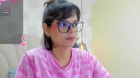 Snapshot of effystonnem chatting on 5, 12, 2024  E F F Y  online show from 5, 12, 2024