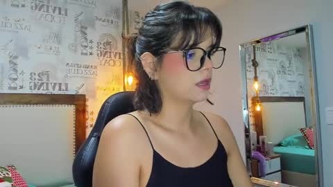 Snapshot of effystonnem chatting on 5, 1, 2025  E F F Y  online show from 5, 1, 2025