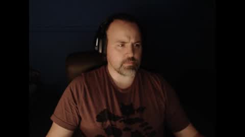 Snapshot of ehmac84 chatting on 15, 11, 2025 Eh Mac online show from 15, 11, 2025