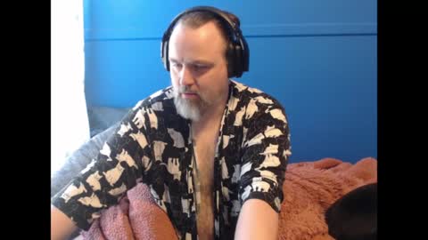 Snapshot of ehmac84 chatting on 2, 5, 2026 Eh Mac online show from 2, 5, 2026