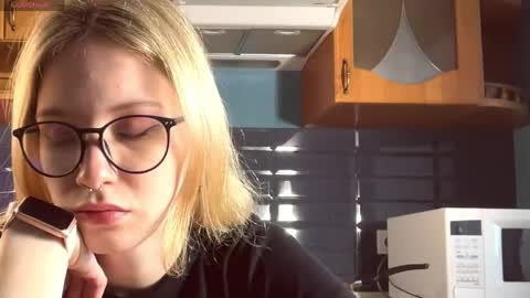 eileencrowday online show from 7, 5, 2026