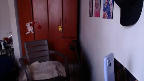 eimy_saenzz online show from 1, 4, 2026