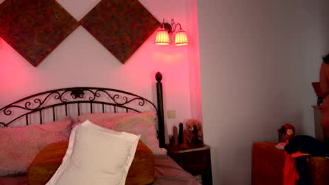 Elena online show from 17, 2, 2025