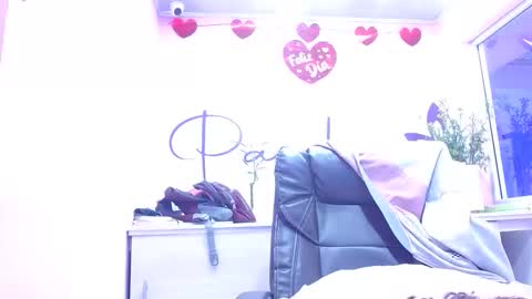 Eirene online show from 6, 11, 2025