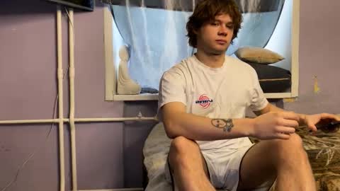 Snapshot of eitanhere chatting on 10, 2, 2026 Eitan online show from 10, 2, 2026