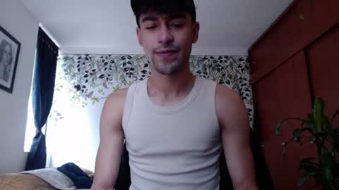 Snapshot of ekhtyr11 chatting on 21, 12, 2024 xoxo online show from 21, 12, 2024